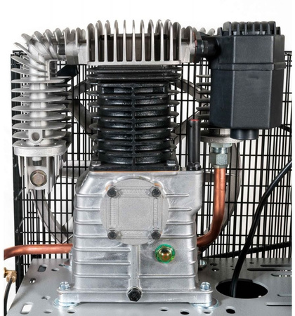 Kompresor AIRPRESS HK 650-200 Pro 11 bar 5.5 KM/4 kW 490 l/min 200l